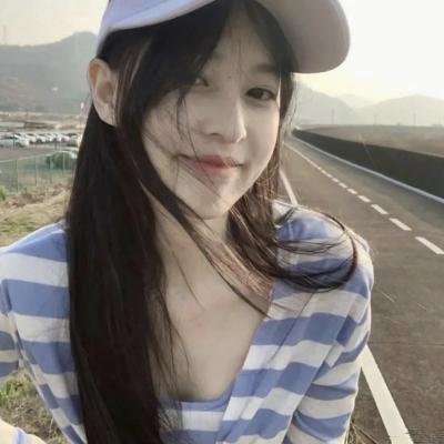 橙色女孩